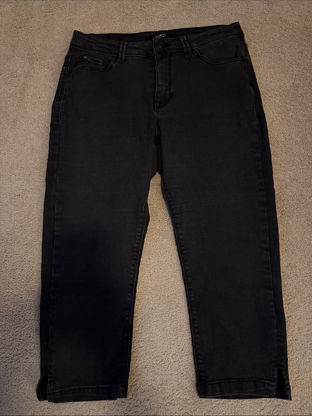 Curve Appeal Women's Black Denim Capris-size 8, EUC